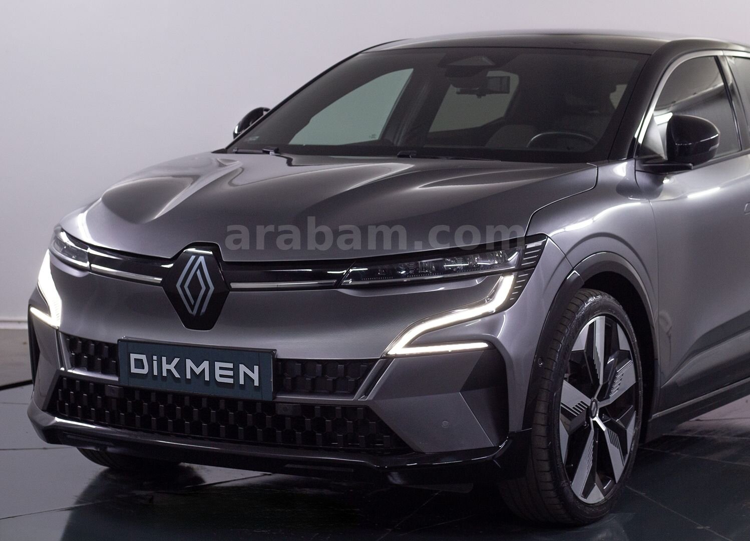 DİKMEN'DEN RENAULT MEGANE E-TECH HEMEN AL KREDİLİ TAKSİTLİ ÖDE 4