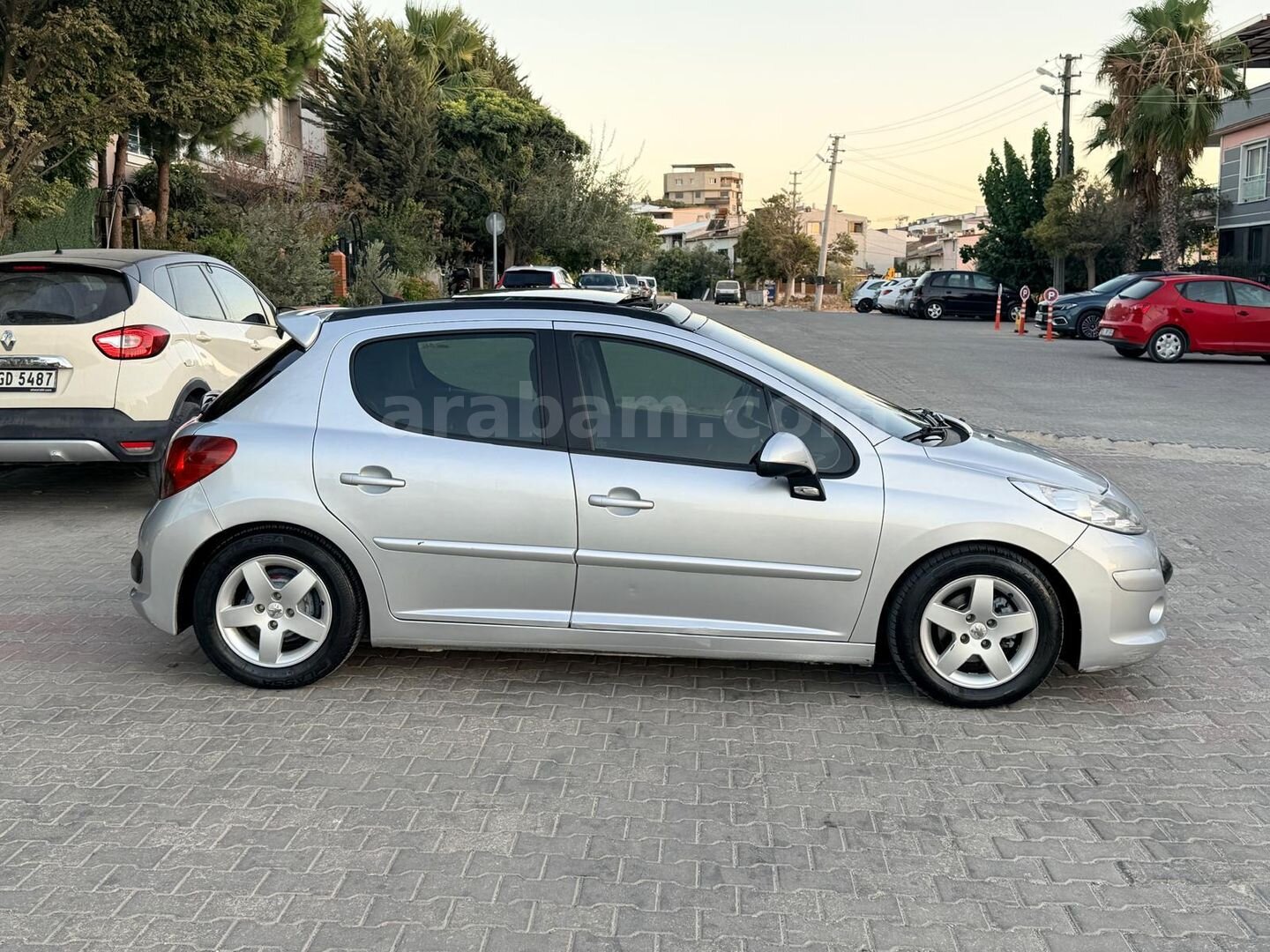 ACİL454950TL2009 PEUGEOT 207 1.6 HDİ CAM TAVAN MULTİMEDİA 6