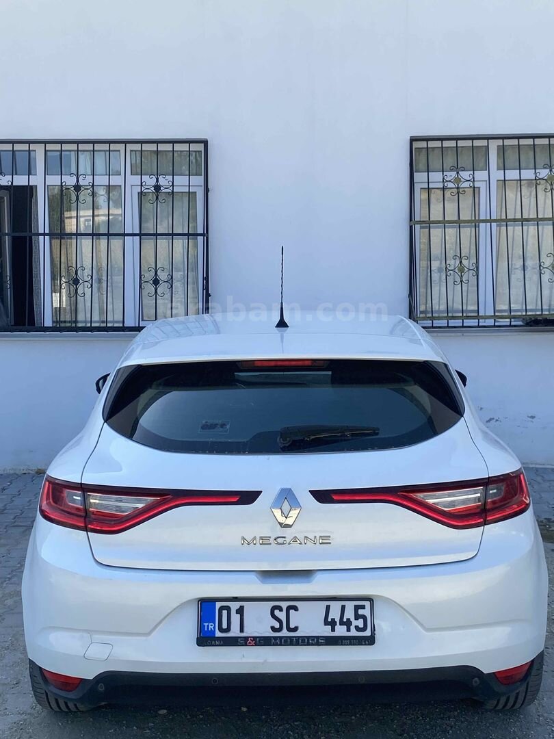 Sahibinden Renault Megane 1.6 Joy 2018 Model Adana 86.000 km Beyaz 7