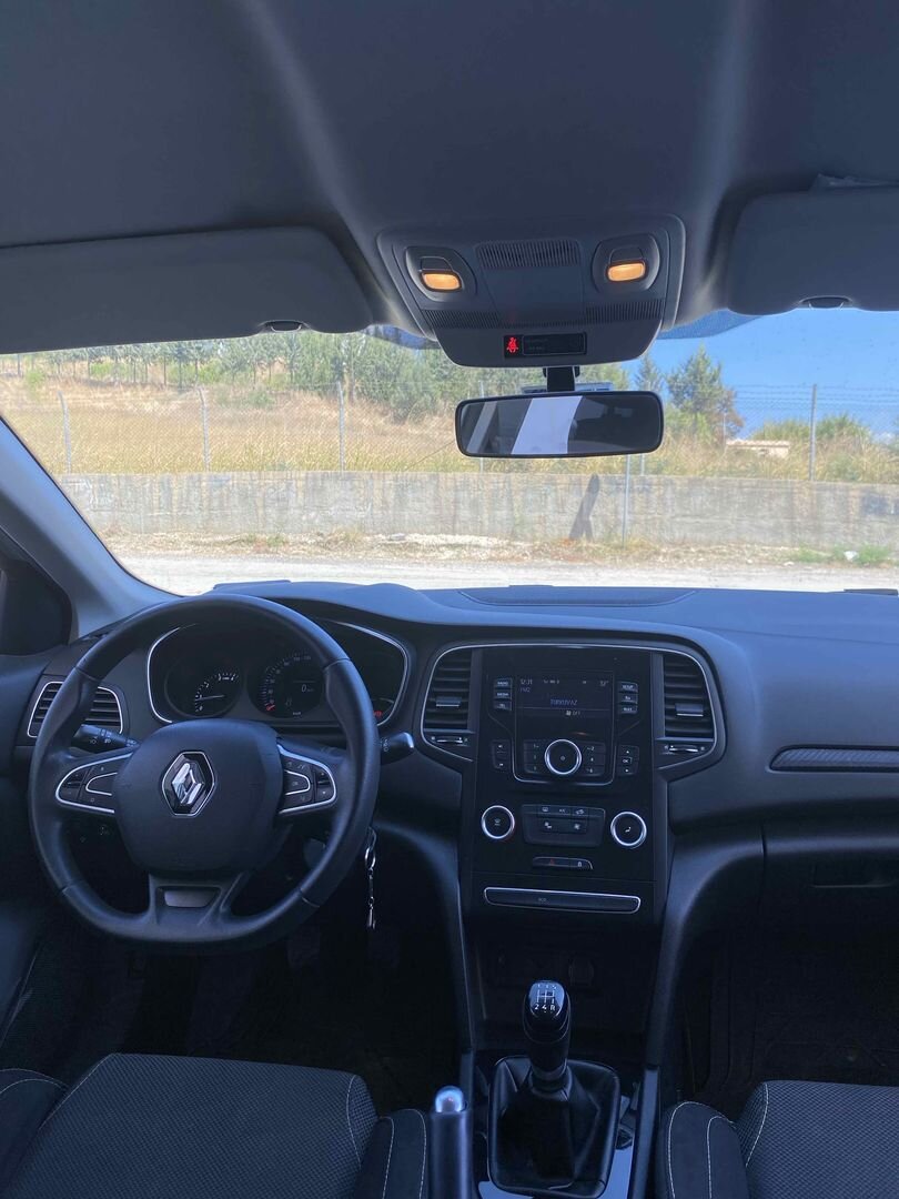Sahibinden Renault Megane 1.6 Joy 2018 Model Adana 86.000 km Beyaz 4