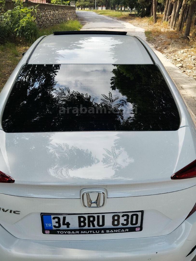 Sahibinden Otomatik Honda Civic 1.6i VTEC Eco Elegance 2018 Model 139.000 km Beyaz 5