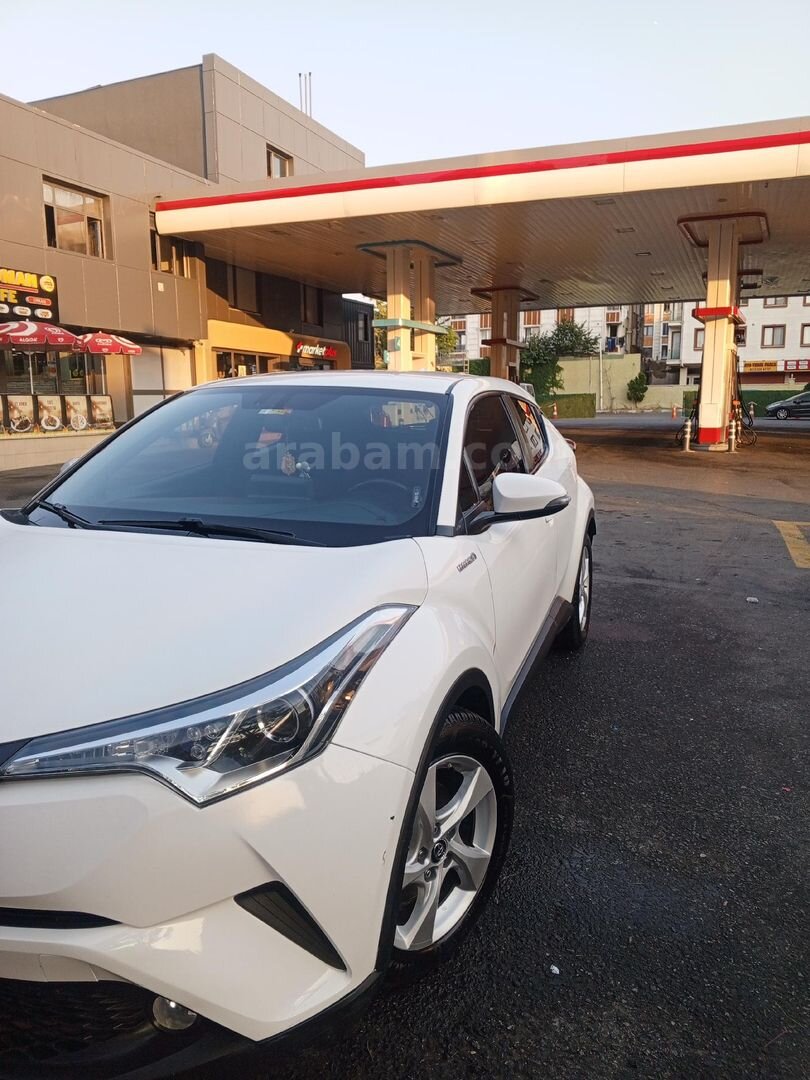 Sahibinden Toyota C-HR 1.8 Hybrid Advance 2017 Model 2