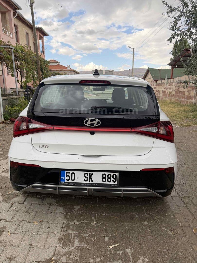 Sahibinden Hyundai i20 1.4 MPI Style 2023 Model 4