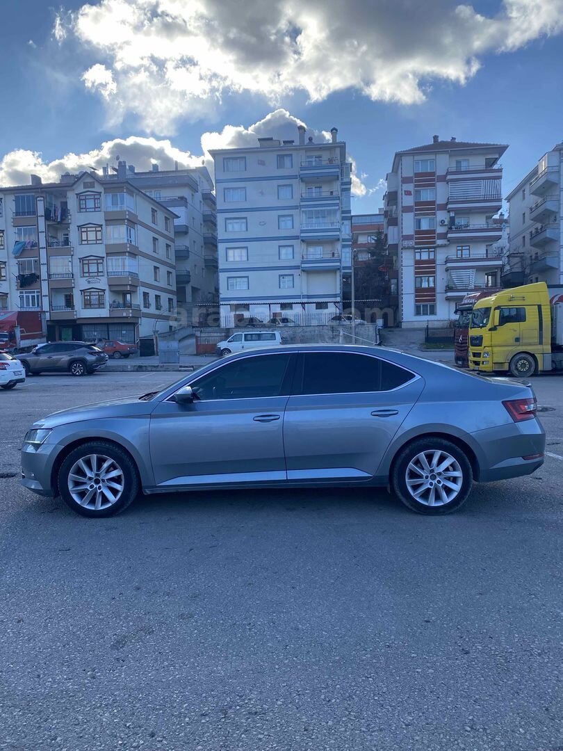 Sahibinden Skoda SuperB 1.6 TDI Style 2018 Model 5