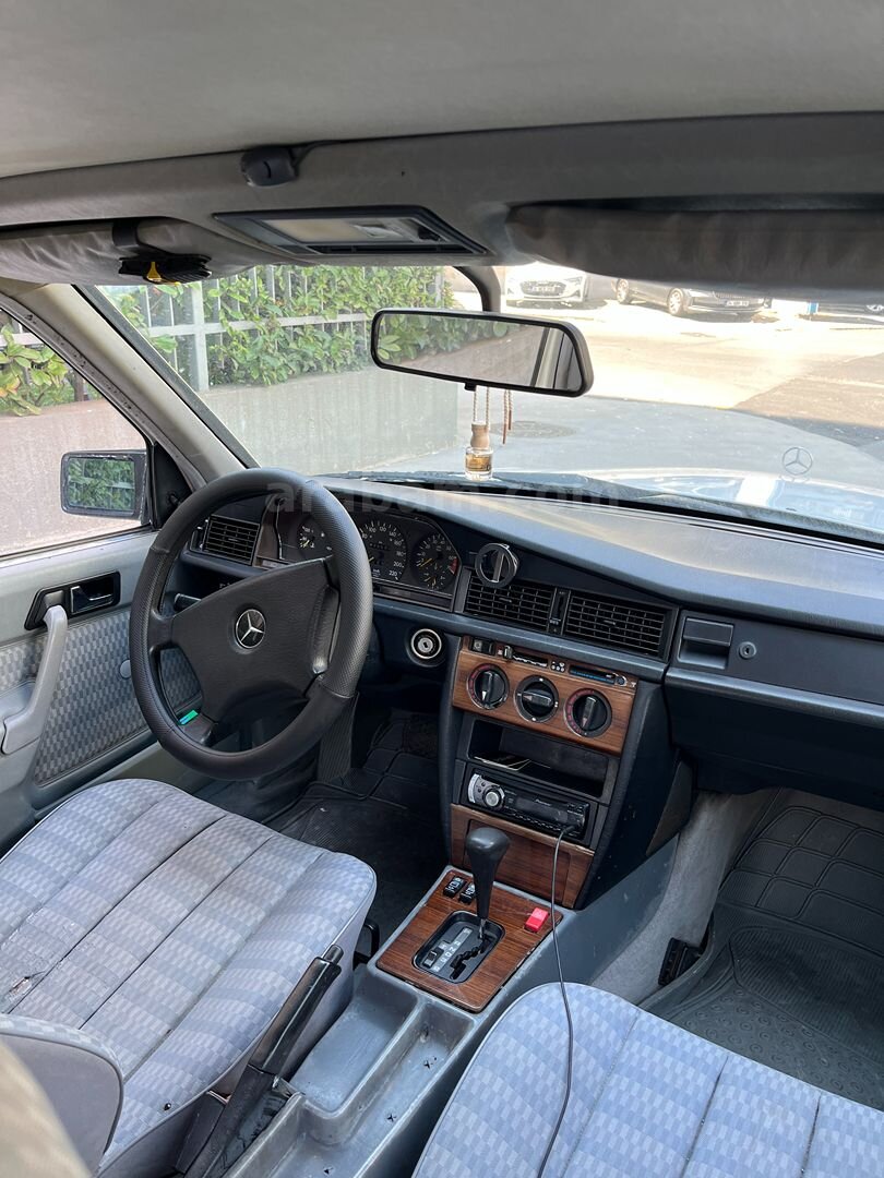 ÖZEL PLAKA, KLİMALI, LPGSİZ MERCEDES 190E 4