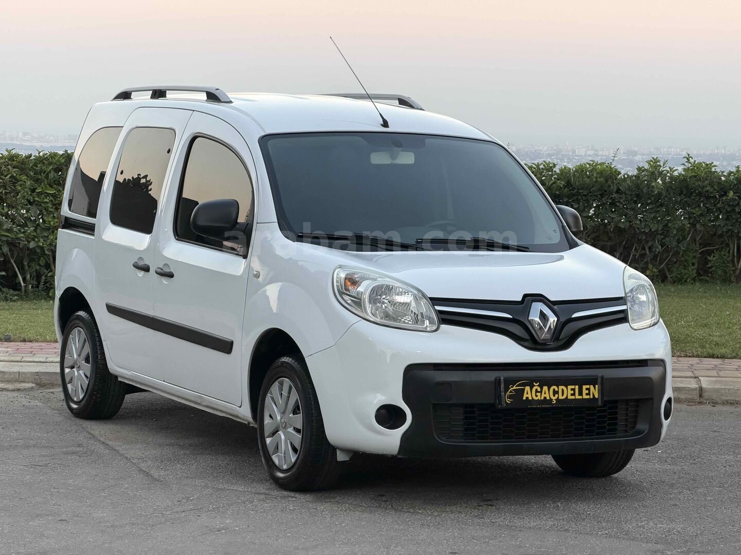 AĞAÇDELEN-2017 HATASIZ BOYASIZ KAYITSIZ KANGOO 2