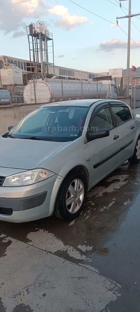 Sahibinden Renault Megane 1.4 Authentique 2004 Model 3