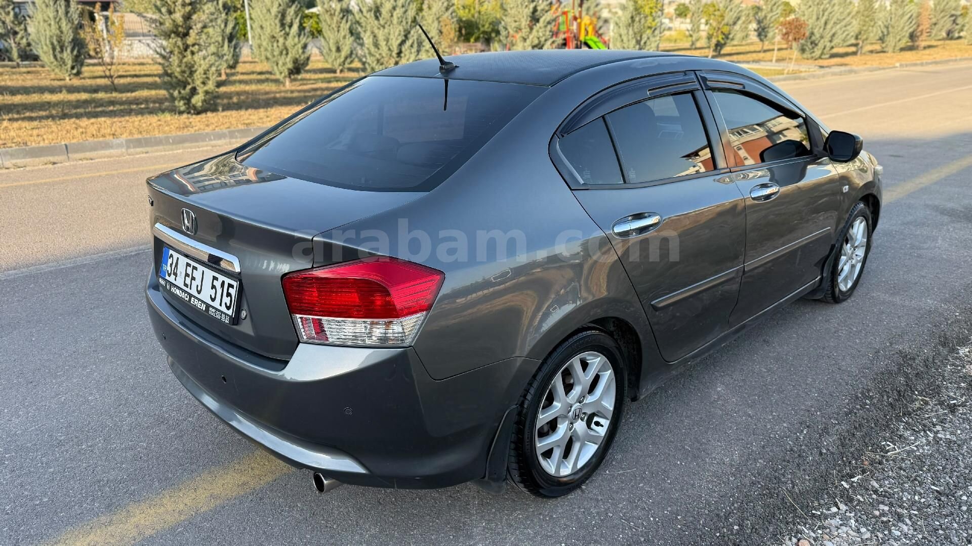 Sahibinden Honda City 1.4 ES 2009 Model 253.000 km Füme 6