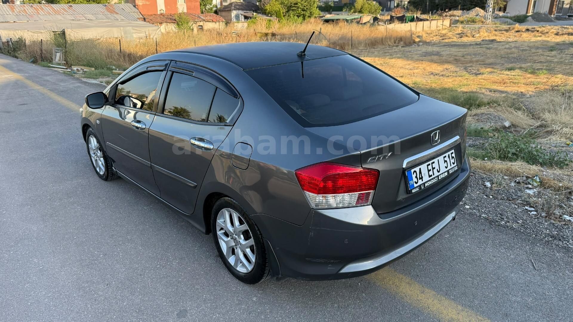 Sahibinden Honda City 1.4 ES 2009 Model 253.000 km Füme 4