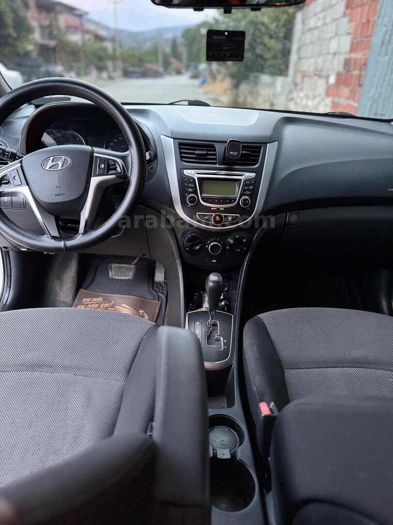 Sahibinden Hyundai Accent Blue 1.6 CRDI Mode Plus 2012 Model 7