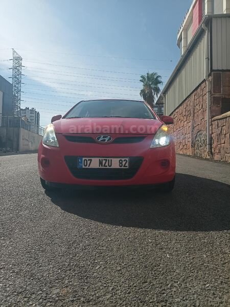 RED Hyundai i20 1.4 CRDil 1
