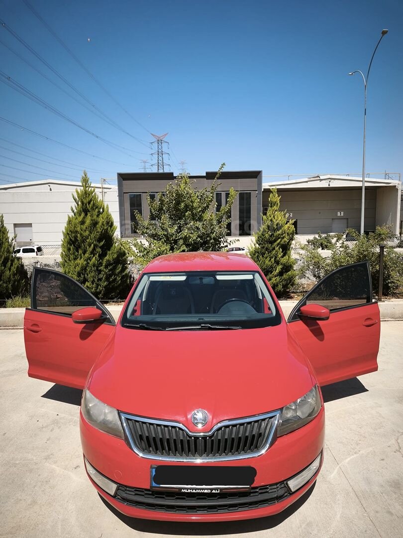 Sahibinden Skoda Rapid 1.6 CR TDI Spaceback Elegance 2015 Model Otomatik Değişensiz 1