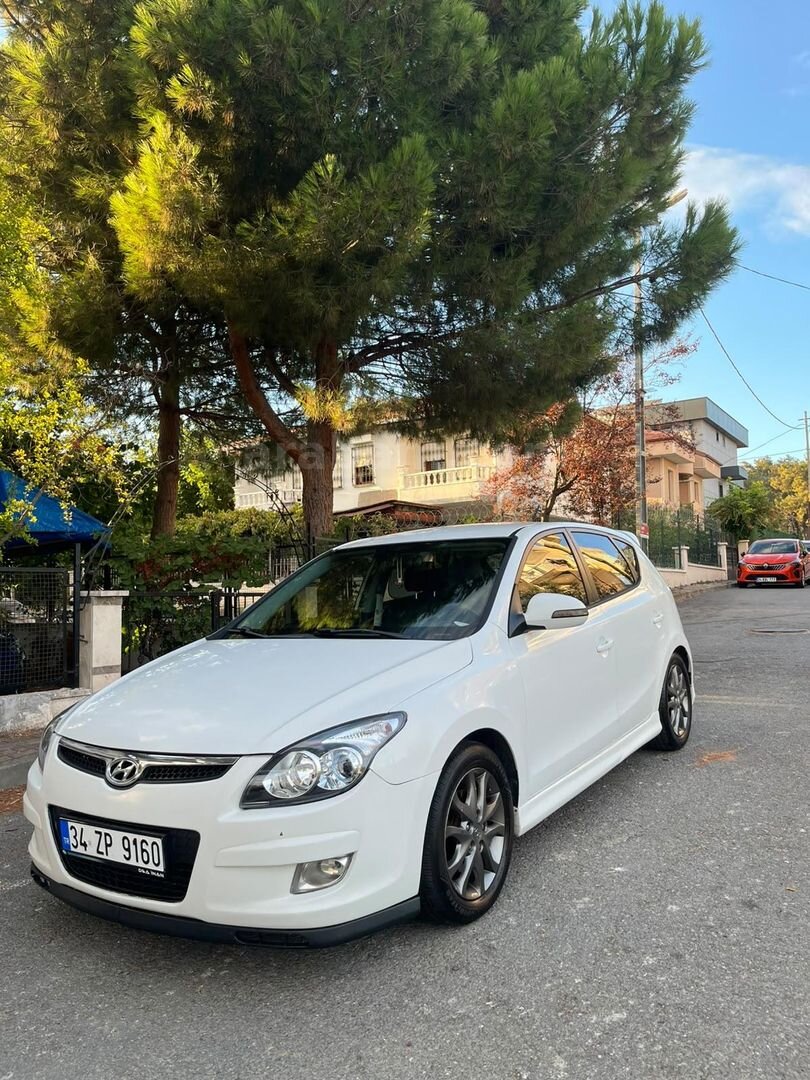 Bakımlı Sahibinden Hyundai i30 1.6 CRDi Mode 2011 Model 3