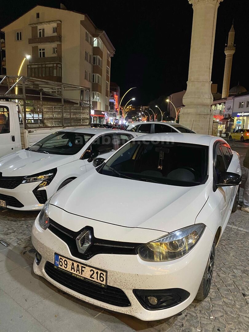 Sahibinden Renault Fluence 1.5 dCi Touch 2015 Model 227.000 km Beyaz 1