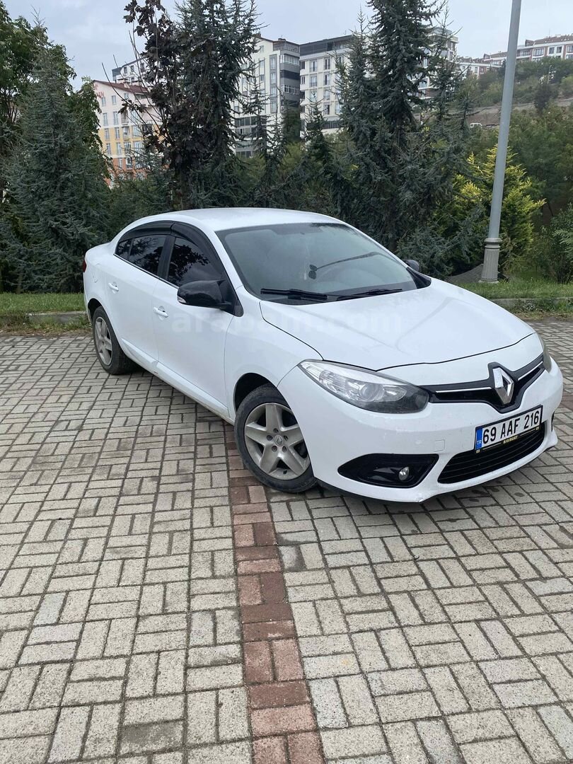Sahibinden Renault Fluence 1.5 dCi Touch 2015 Model 227.000 km Beyaz 2