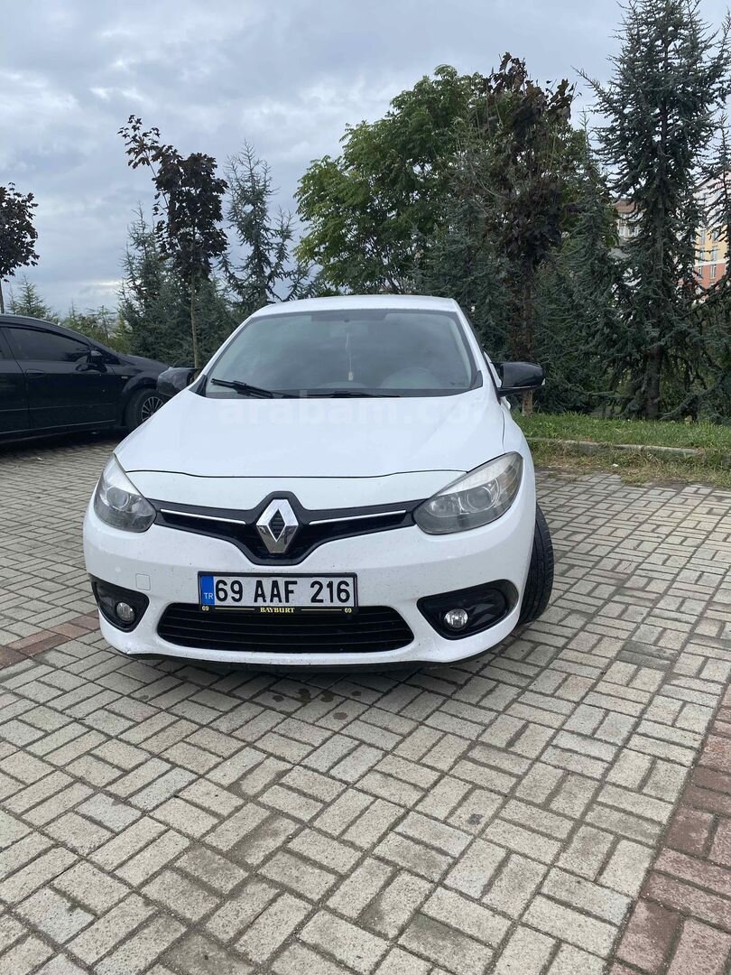 Sahibinden Renault Fluence 1.5 dCi Touch 2015 Model 227.000 km Beyaz 5