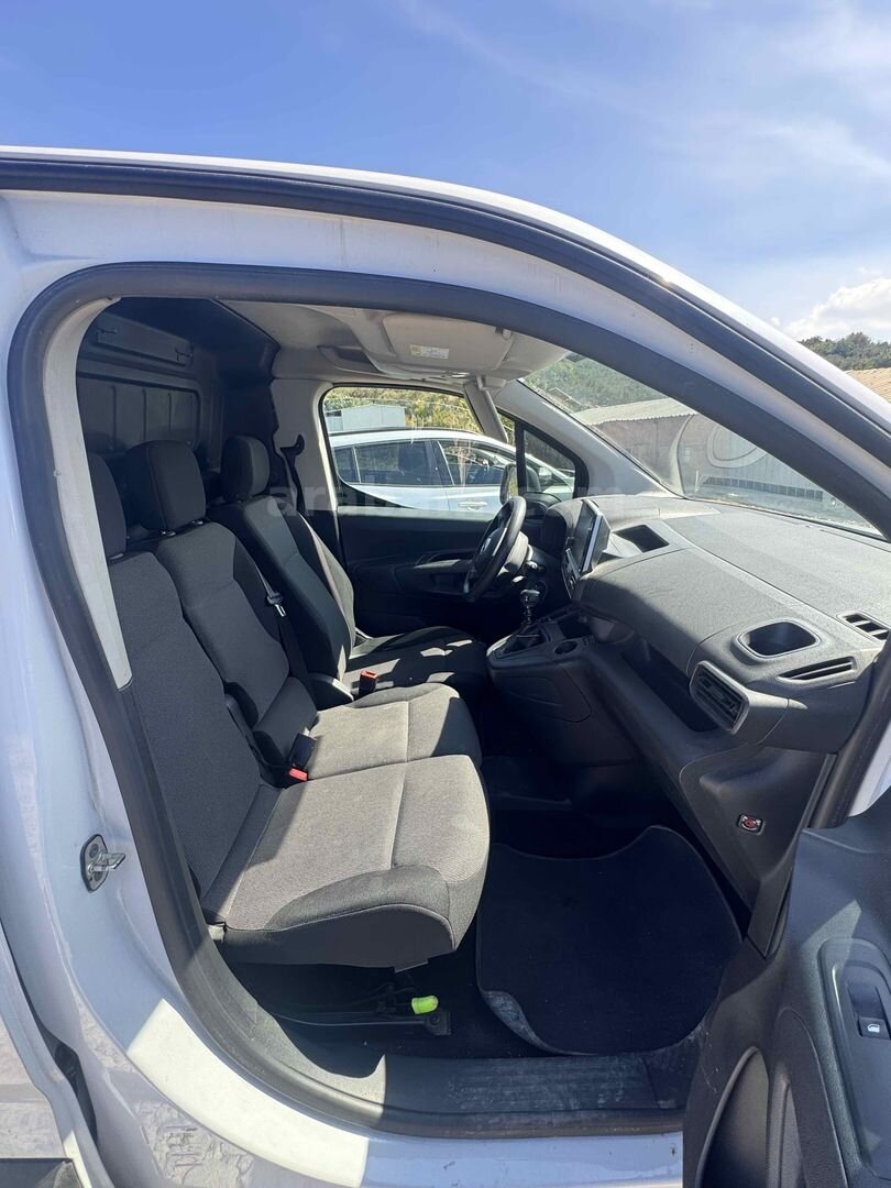 Sahibinden Fiat Doblo Cargo 1.5 BlueHDi Maxi 2023 Model 2