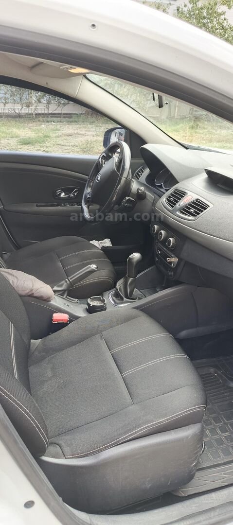 Sahibinden Renault Fluence 1.6 Touch Plus 2014 Model 6