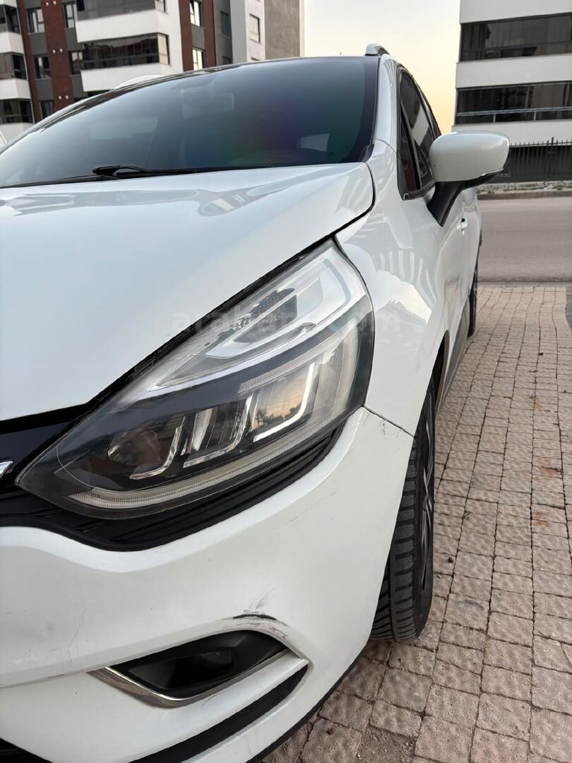 Sahibinden Renault Clio 1.5 dCi SportTourer Icon 2017 Model 193.000 km Beyaz 4