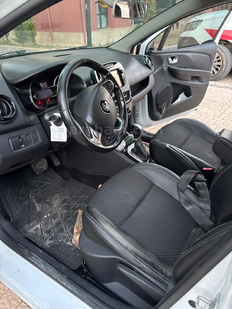 Sahibinden Renault Clio 1.5 dCi SportTourer Icon 2017 Model 193.000 km Beyaz 6