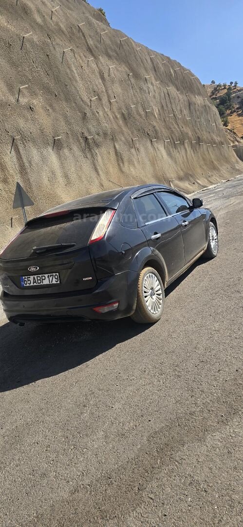 Sahibinden Ford Focus 1.6 TDCi Titanium 2011 Model 285.000 km Siyah 5