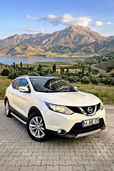 Sahibinden Nissan Qashqai 1.5 dCi Sky Pack 2015 Model Malatya 185.000 km Beyaz