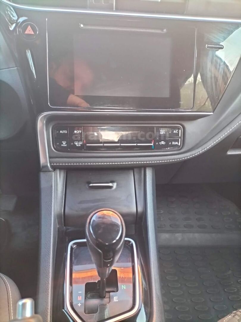Sahibinden Toyota Corolla 1.4 D-4D Touch 2017 Model İstanbul 96.000 km Beyaz 3
