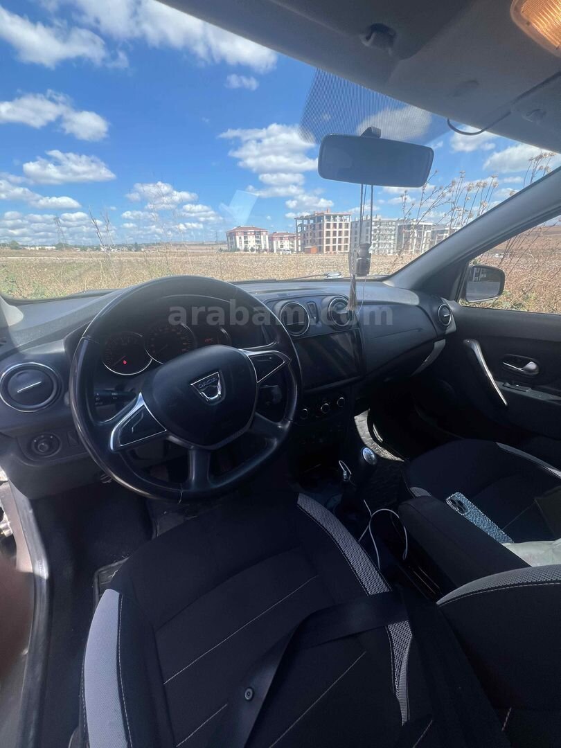 Sahibinden Dacia Sandero 1.5 dCi2020 Model 210.000 km 3