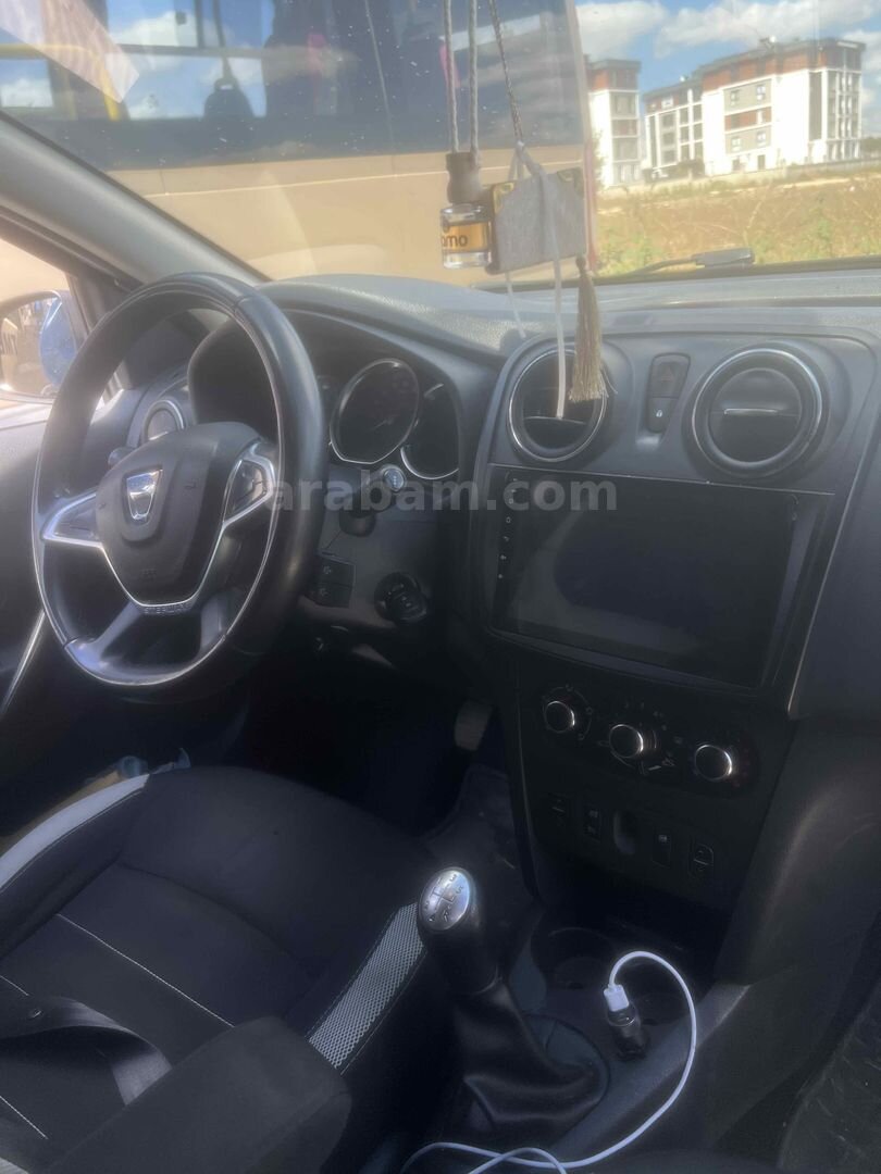Sahibinden Dacia Sandero 1.5 dCi2020 Model 210.000 km 4