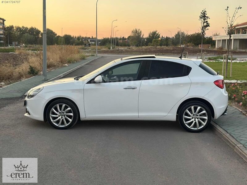 2017 GIULIETTA 1.6 DİZEL OTOMATİK-CAM TAVAN-XENON 5