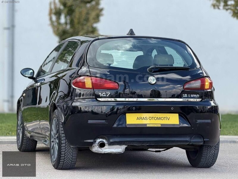 ARAS OTOMOTİV | DÜŞÜK KM - DİSTİNCTİVE PAKET - KLİMA - AİRBAG 7