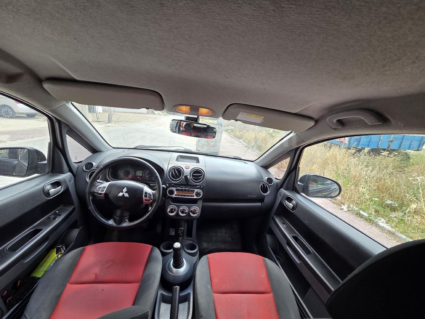Sahibinden Mitsubishi Colt 1.3 Invite 2011 Model Samsun 267.000 KM Siyah 7