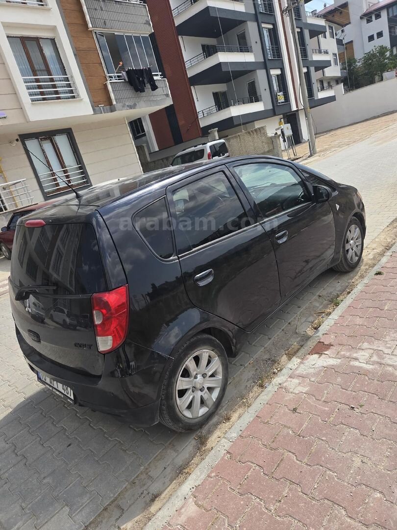 Sahibinden Mitsubishi Colt 1.3 Invite 2011 Model Samsun 267.000 KM Siyah 6