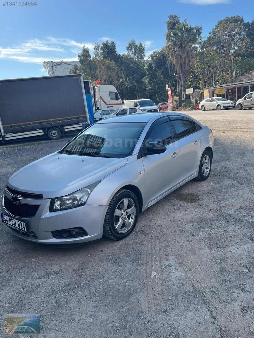 ADİLCEVAZ otodan 2010 otomatik bakımlı Chevrolet cruze 3