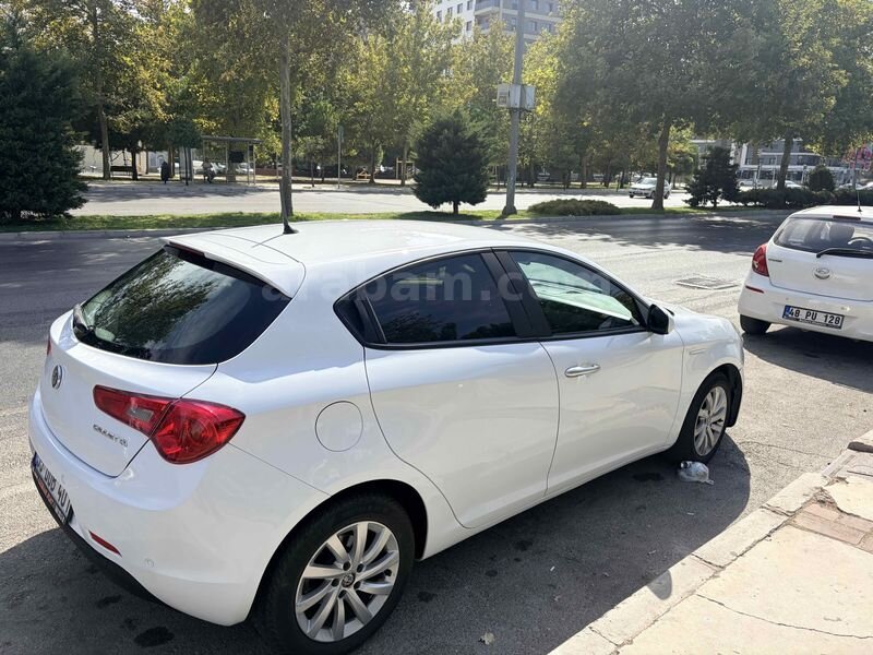 Sahibinden Alfa Romeo Giulietta 1.6 JTD Progression 2016 Model 2