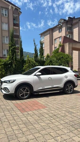 Sahibinden MG HS 1.5 T-GDI Luxury 2023 Model 24.000 KM Beyaz 6