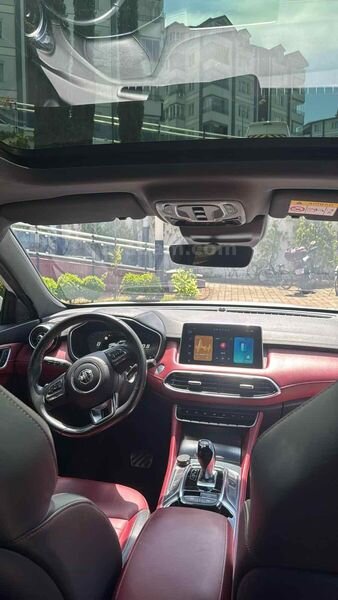 Sahibinden MG HS 1.5 T-GDI Luxury 2023 Model 24.000 KM Beyaz 7