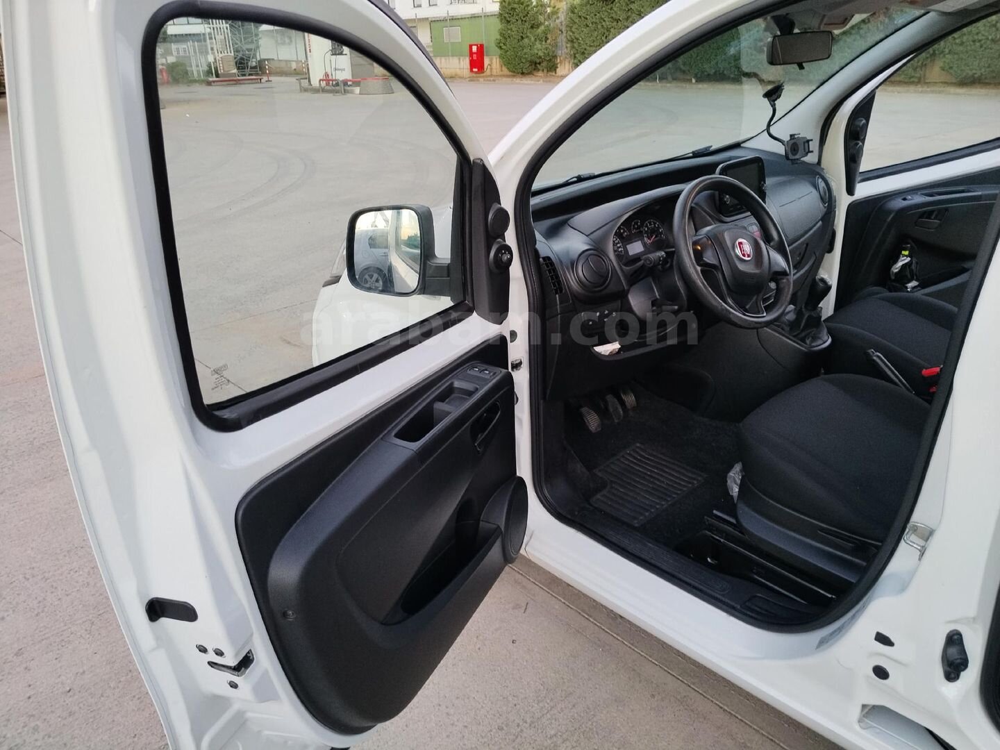 Sahibinden 2023 Model Fiorino 95 lik 100.000 KM Beyaz 3
