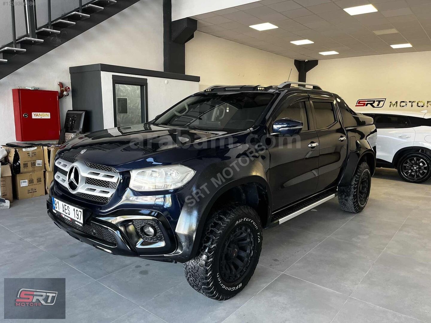 SRT MOTORS MERCEDES X250 MANUEL 6 İLERİ UYGUN FYT 2