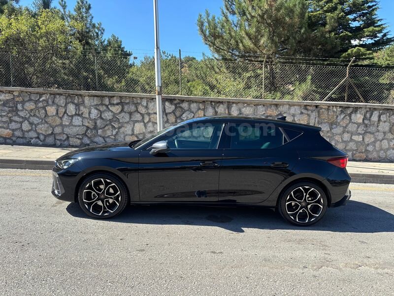 CUPRA LEON 1.5eTSI 150HP 2024 MAKYAJLI KASA HATASIZ BOYASIZ HASAR KAYITSIZ. 2