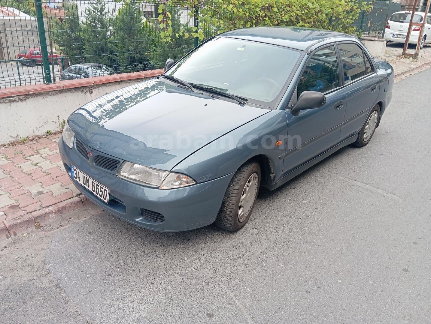 Sahibinden Mitsubishi Carisma 1.6 GLX 2000 Model 4