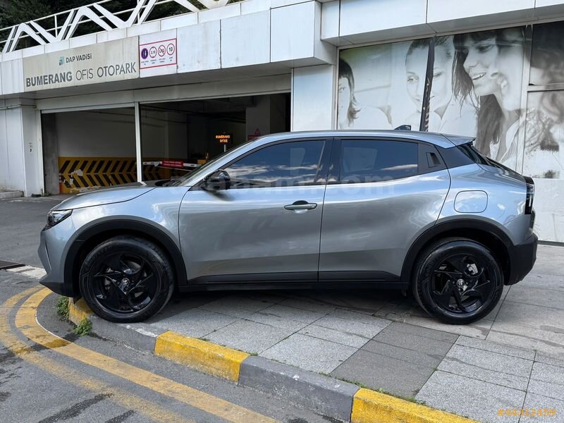 MONTERA 2025 ALFA ROMEO JUNIOR IBRIDA 1.2HYBRID HATASIZ 55.500KM 4