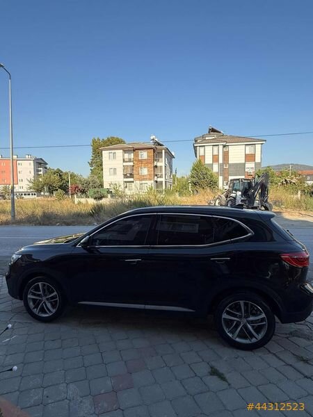 ÇAMLICA HATASIZ AYARINDA 2023 MG HS 1.5T GDI LUXURY 50BİN KM 7