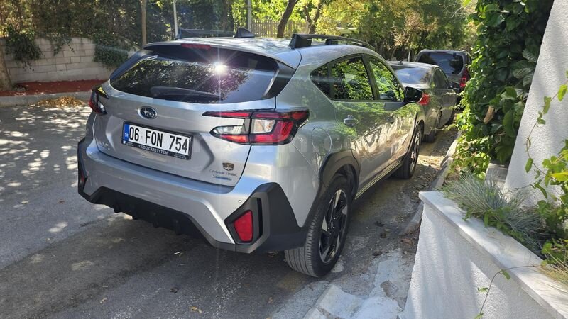 Sahibinden Subaru Crosstrek 2.0i E-Boxer Xclusive 2026 Model 28.000 KM Gri (Gümüş) 3