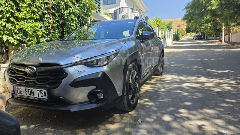 Sahibinden Subaru Crosstrek 2.0i E-Boxer Xclusive 2026 Model 28.000 KM Gri (Gümüş)