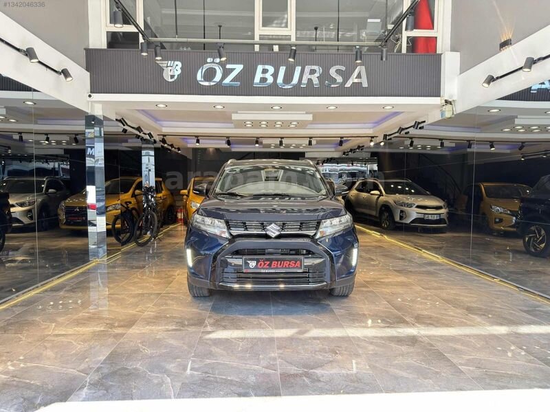 2024 MODEL 10.000 KM.DE 4X4 ÇİFT RENK HİBRİT VİTARA ( K.K.12 T.)