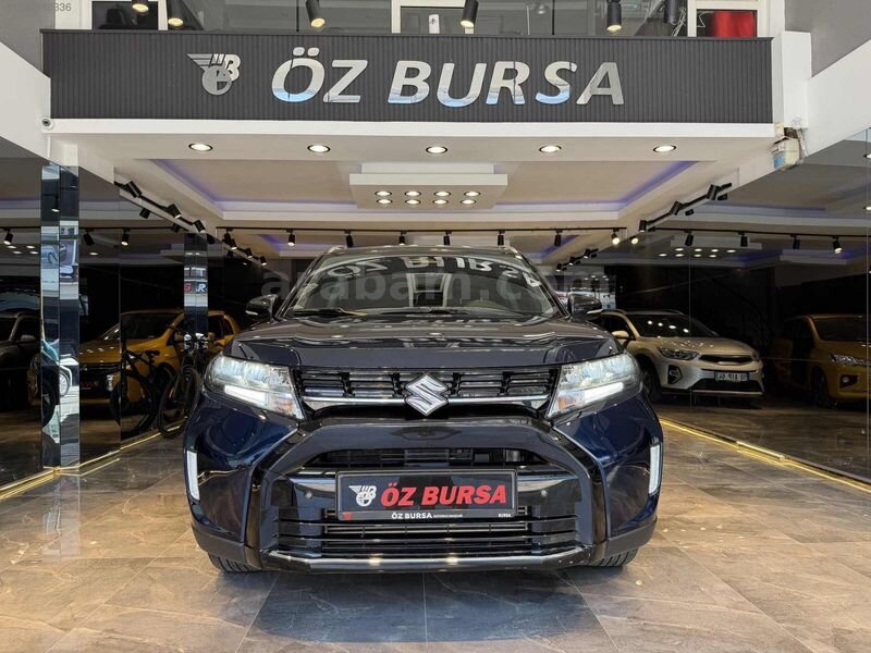 2024 MODEL 10.000 KM.DE 4X4 ÇİFT RENK HİBRİT VİTARA ( K.K.12 T.) 3