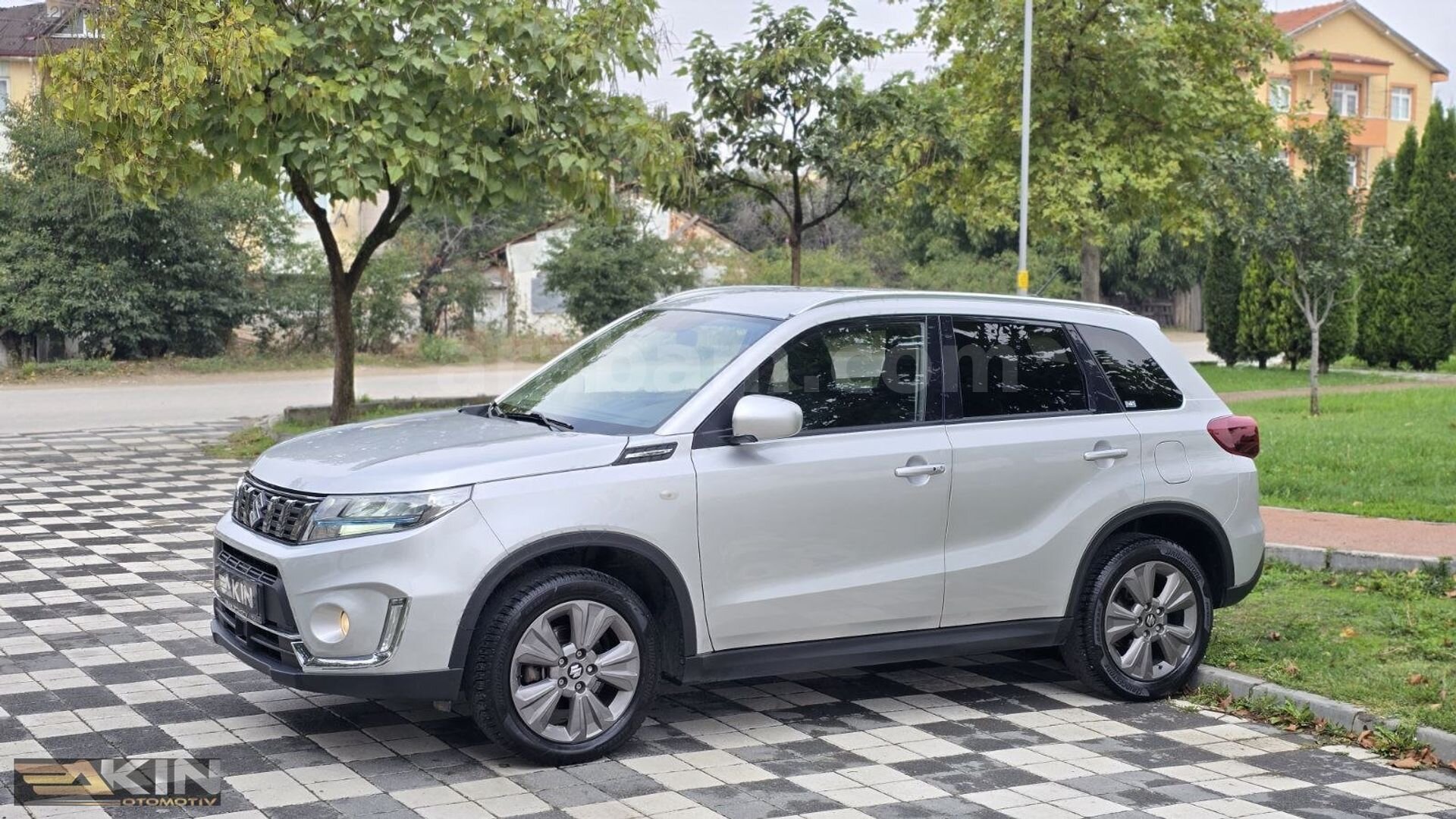 %20Peşin~12AY%0Faiz~SuzukiVitara~2022~1.4Hibrit~4X4~Full-BOYASIZ 4