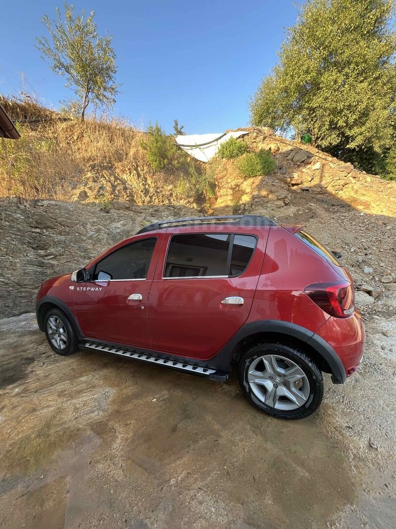 Sahibinden Dacia Sandero 1.5 dCi Stepway 2017 Model 72 kmBordo 4