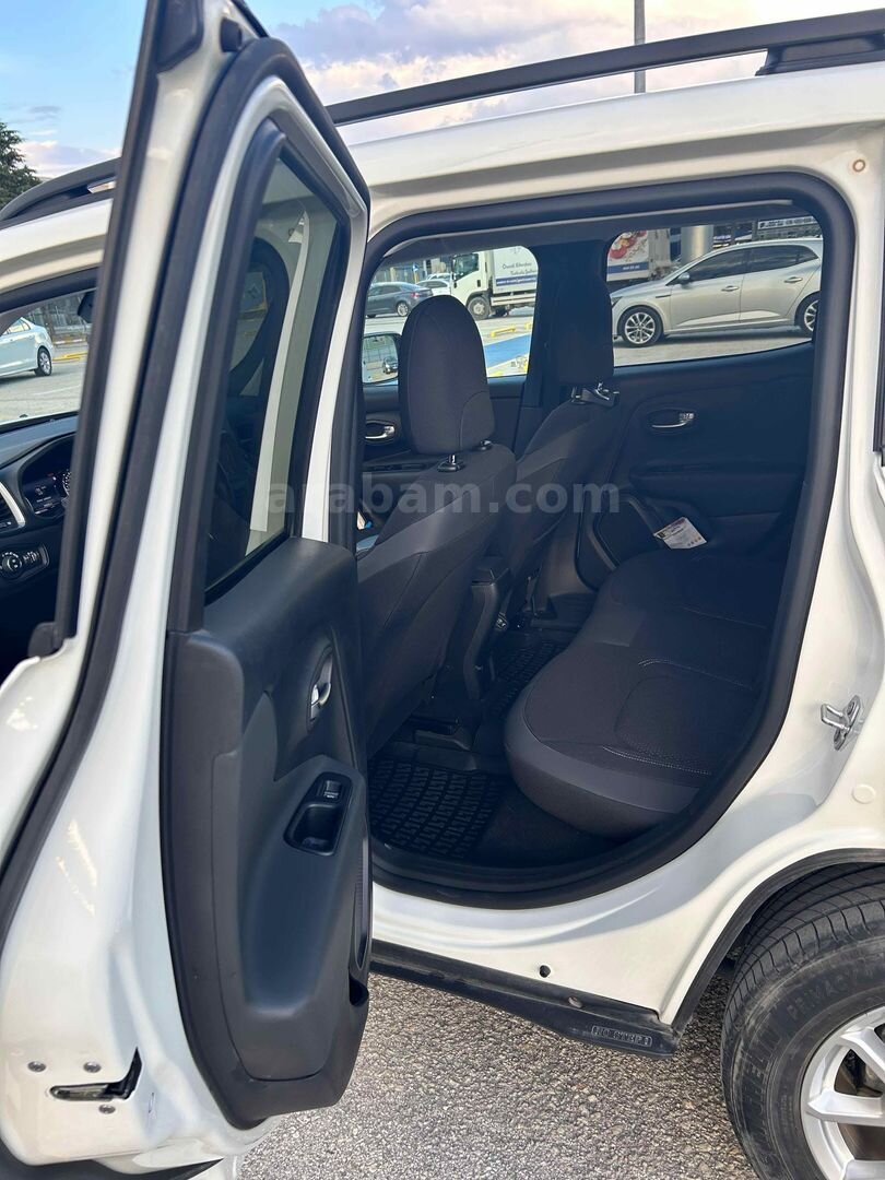 Sahibinden Temiz Jeep Renegade 1.6 MultiJet Limited 2020 Model 49.000 KM Beyaz (Tam otomatik) 5